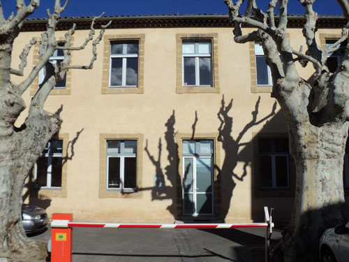 Photo de la façade de l'annexe de Cadenet